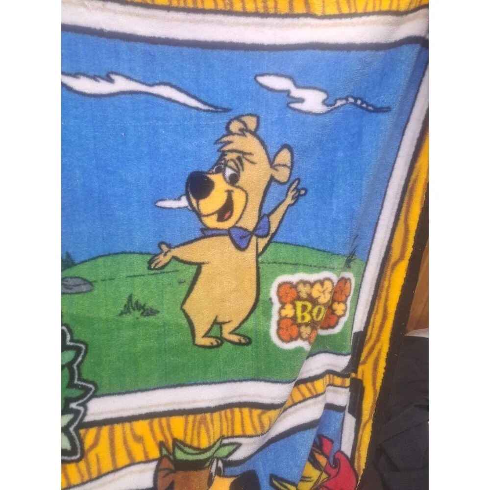 Vintage Earth Ragz Yogi Bear Fleece Blanket 46x75in